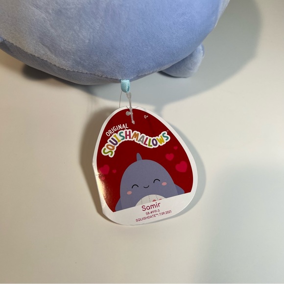 8” Samir the Whale - valentines - Picture 4 of 8